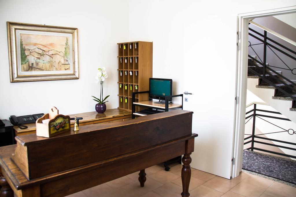 Hotel Arianna Iseo Exterior photo